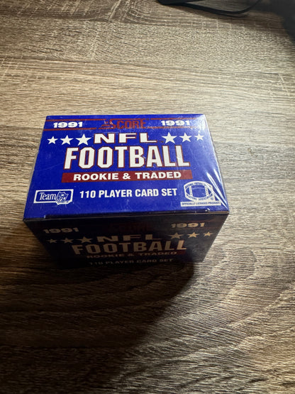 Classic 1991 Score Football Set New